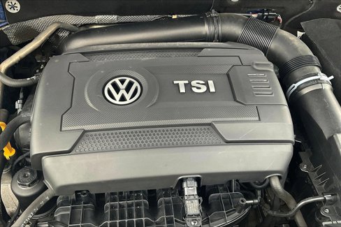 Used 2017 Volkswagen Passat 1.8T SEL Premium image 30