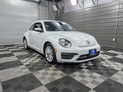 Used 2017 Volkswagen Beetle 1.8T SE image 4