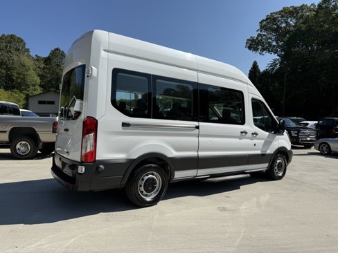Used 2017 Ford Transit 350 XL image 4