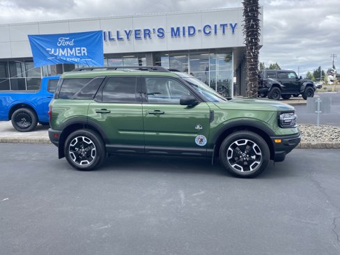 Certified 2023 Ford Bronco Sport Outer Banks w/ Tech Package image 2
