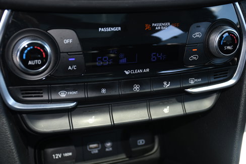Used 2019 Hyundai Santa Fe Limited image 16