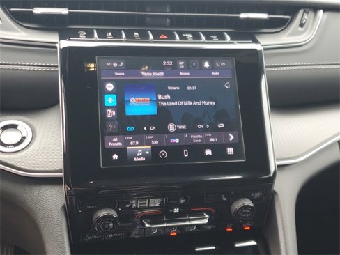 New 2025 Jeep Grand Cherokee L Altitude image 25