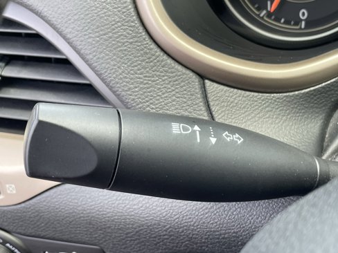 Used 2016 Jeep Cherokee Latitude image 16