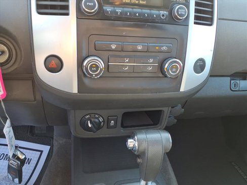 Used 2014 Nissan Xterra S image 15