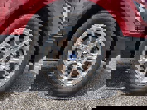 Used 2021 Ford EcoSport SE w/ SE Convenience Package image 11