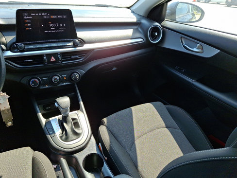 Used 2024 Kia Forte LXS image 16