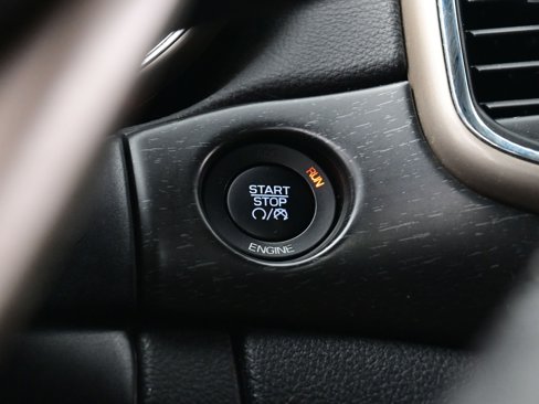 Used 2015 Jeep Grand Cherokee Altitude image 21