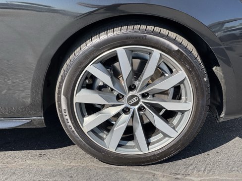 Used 2021 Audi A4 2.0T Premium w/ Convenience Package image 12