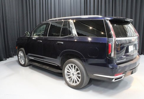 Used 2022 Cadillac Escalade Premium Luxury image 3