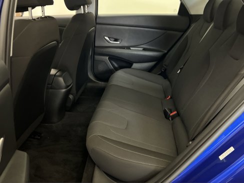 Used 2023 Hyundai Elantra SE image 22