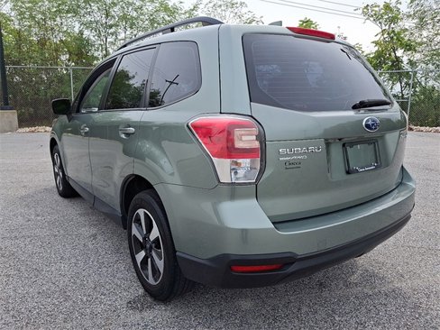 Used 2017 Subaru Forester 2.5i w/ Alloy Wheel Package image 8