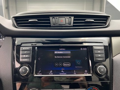 Used 2019 Nissan Rogue Sport S image 16