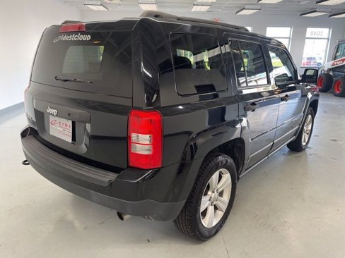 Used 2013 Jeep Patriot Sport image 12