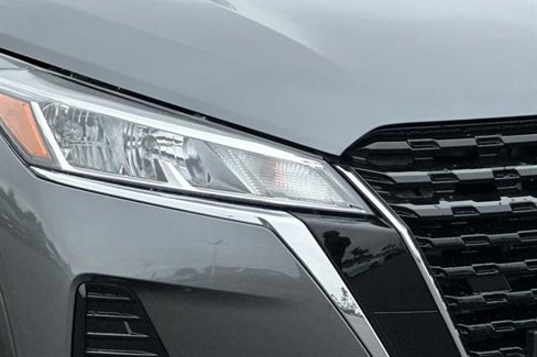 New 2025 Nissan Kicks Play S image 30