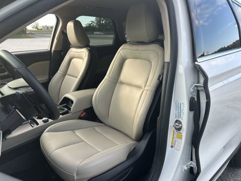 Used 2025 Lincoln Corsair FWD image 58