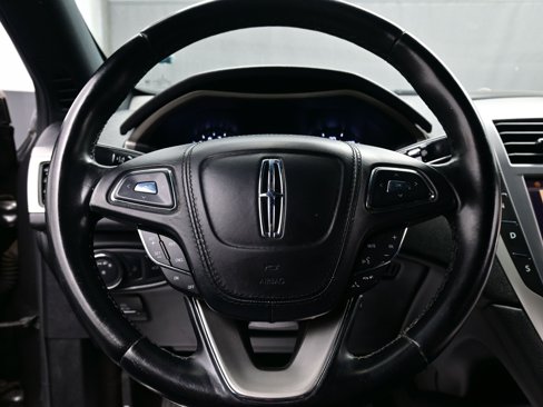 Used 2019 Lincoln MKZ Premiere image 21