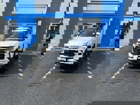 New 2025 Chevrolet TrailBlazer LT w/ LT Cold Weather Package image 2