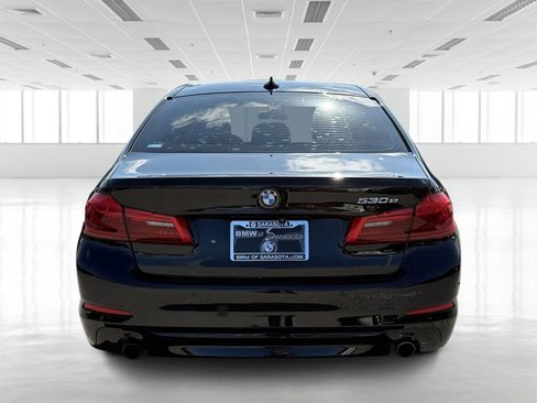 Used 2020 BMW 530e w/ Convenience Package image 5
