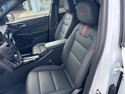 New 2025 Chevrolet Trax RS image 11