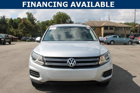 Used 2017 Volkswagen Tiguan S image 3