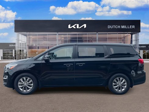 Used 2021 Kia Sedona LX image 4