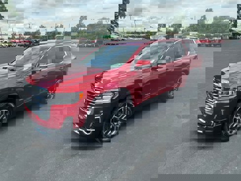 Used 2023 GMC Acadia SLT w/ Technology Package image 13