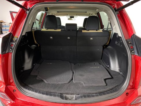 Used 2017 Toyota RAV4 XLE image 25