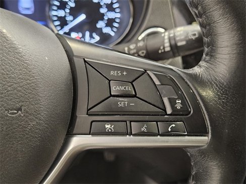Used 2018 Nissan Rogue SL image 27
