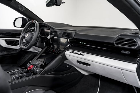 Used 2024 Lamborghini Urus S image 37