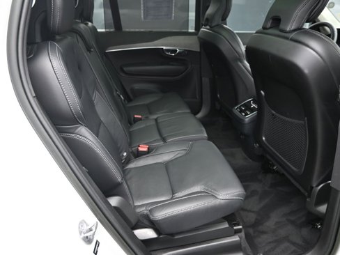 Certified 2023 Volvo XC90 B6 Ultimate image 32