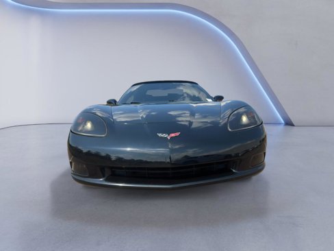 Used 2007 Chevrolet Corvette Convertible w/ Preferred Equipment Group image 2