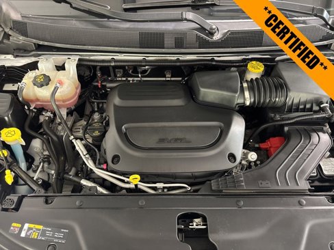 Certified 2022 Chrysler Pacifica Touring-L image 26