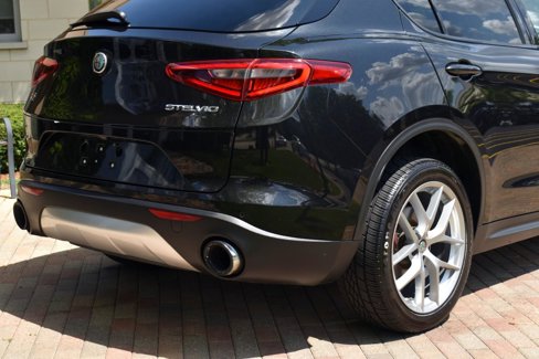 Used 2018 Alfa Romeo Stelvio Ti Sport image 13