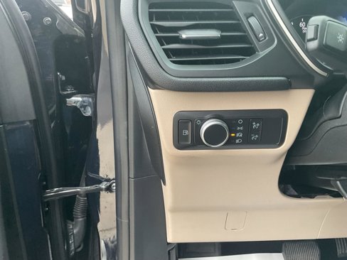 Used 2021 Ford Escape SE w/ Cold Weather Package image 12