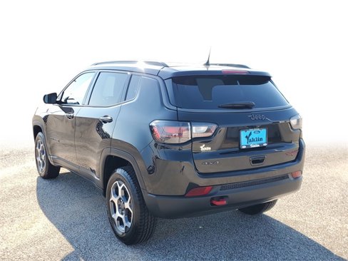 Used 2022 Jeep Compass Trailhawk w/ Trailhawk Elite Group image 3