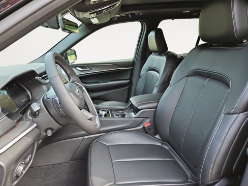 New 2025 Jeep Grand Cherokee Limited w/ Luxury Tech Group II image 9