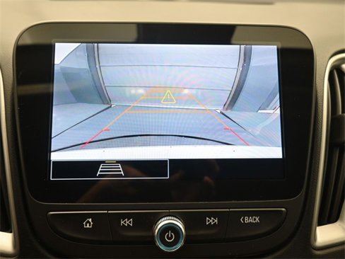 Used 2024 Chevrolet Malibu LT image 3
