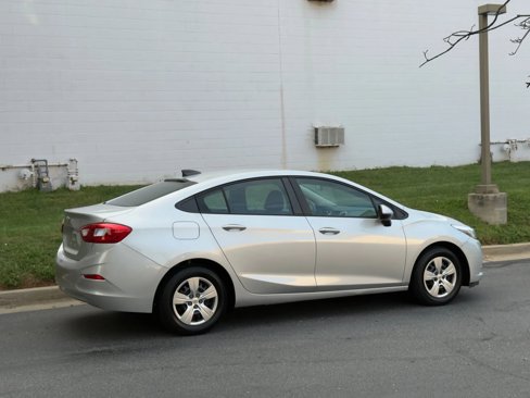 Used 2017 Chevrolet Cruze LS image 12