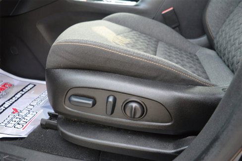 Used 2023 Chevrolet Equinox LT w/ Driver Convenience Package image 15