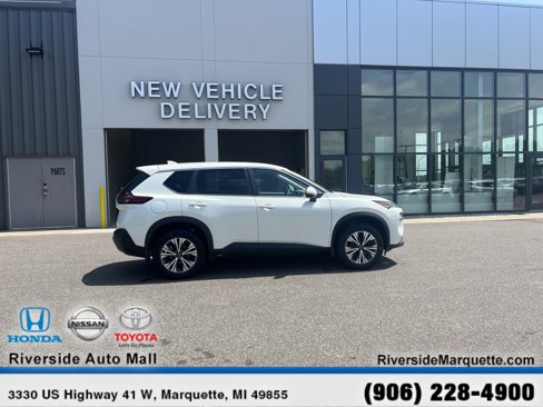 Used 2022 Nissan Rogue SV image 10