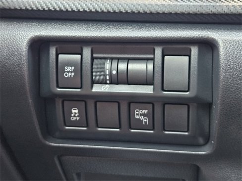 Used 2019 Subaru Crosstrek 2.0i Premium w/ Eyesight System image 21