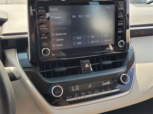 Used 2021 Toyota Corolla LE image 17