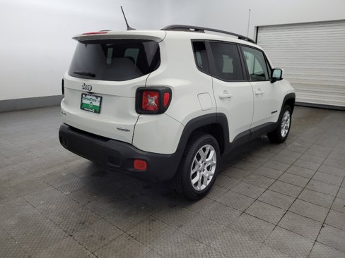 Used 2015 Jeep Renegade Latitude image 9