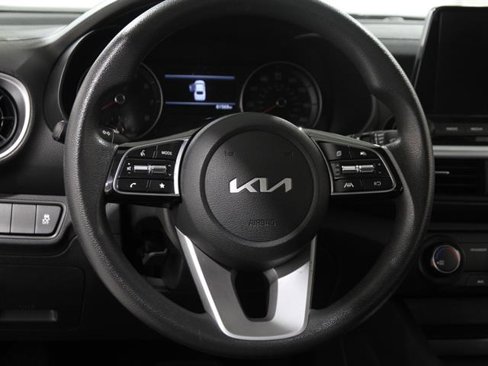 Used 2022 Kia Forte LXS image 7