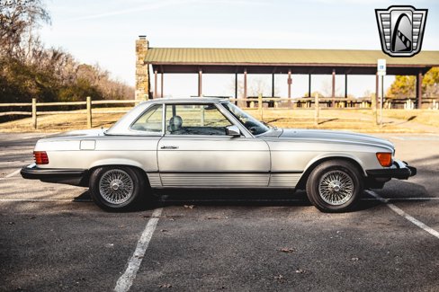 Used 1985 Mercedes-Benz 380 SL image 7