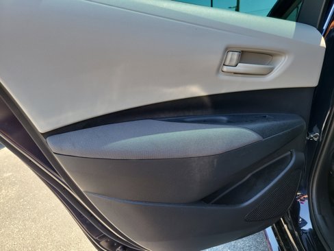 Used 2023 Toyota Corolla LE image 10