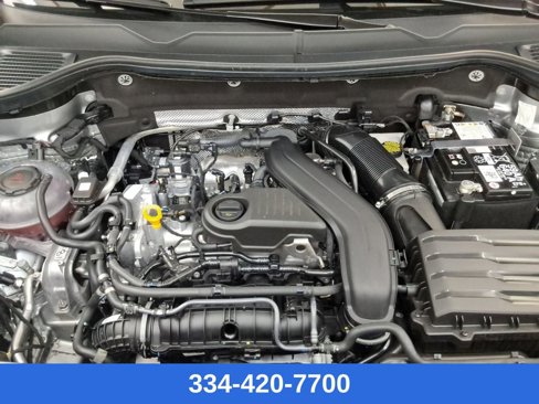 Certified 2024 Volkswagen Taos SE image 28