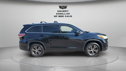 Used 2016 Toyota Highlander XLE image 11