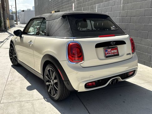 Used 2019 MINI Cooper S w/ Signature Upholstery Package image 3
