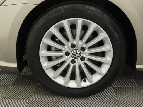 Used 2016 Volkswagen Passat 1.8T SE image 30